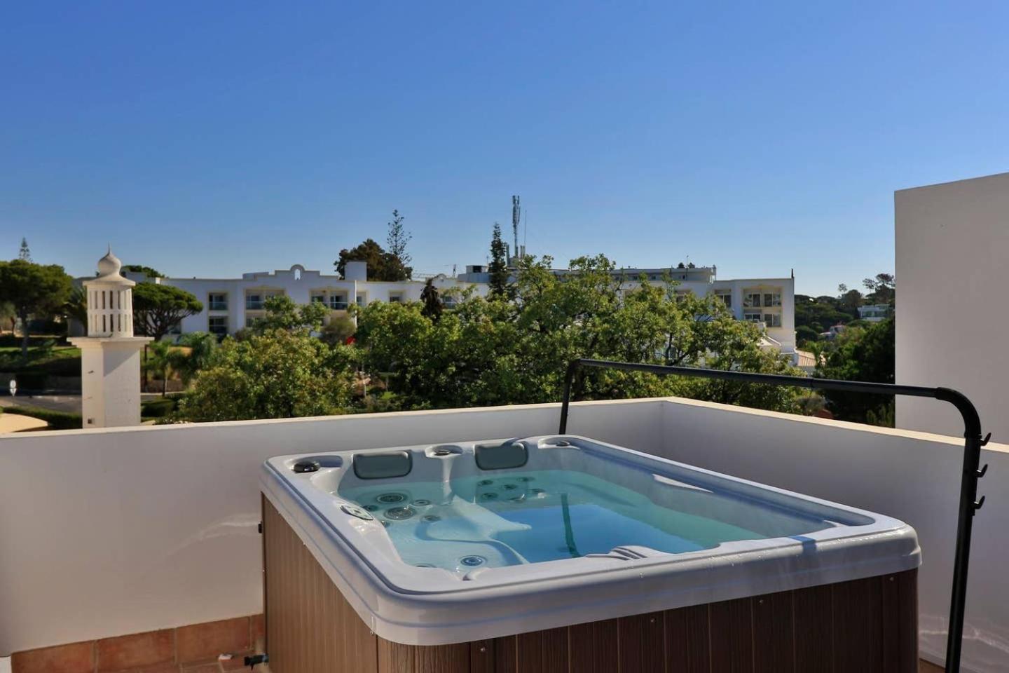 T001 Villa Sunshine Vale Do Lobo 2 Vale do Lobo